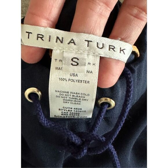 Trina Turk Navy Pull‎ On Shorts sz small - Picture 6 of 6